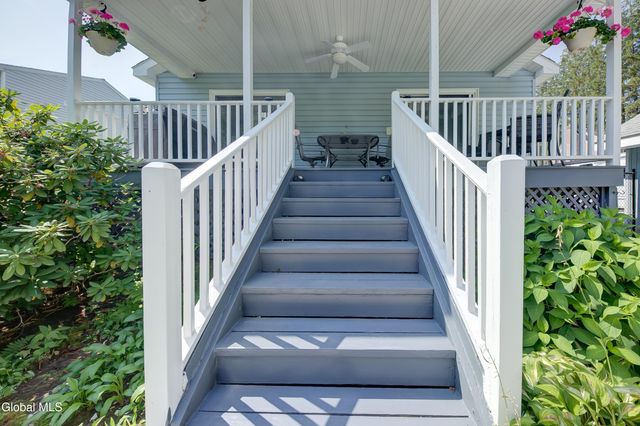 59 New Shaker Road, Colonie, NY 12205