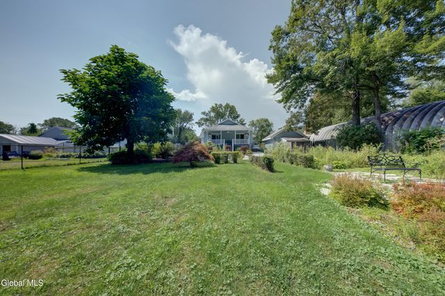 59 New Shaker Road, Colonie, NY 12205