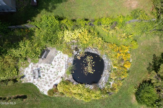 59 New Shaker Road, Colonie, NY 12205