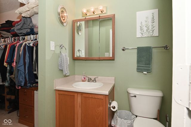 10429 Kensington Way, Indianapolis, IN 46234