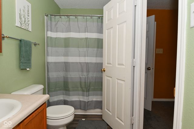 10429 Kensington Way, Indianapolis, IN 46234