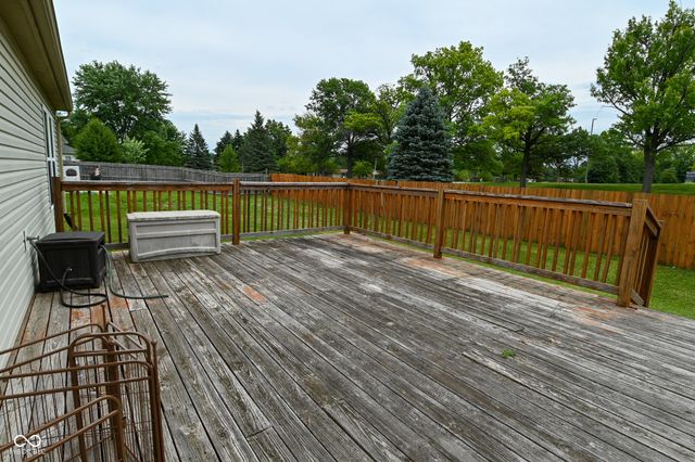 10429 Kensington Way, Indianapolis, IN 46234