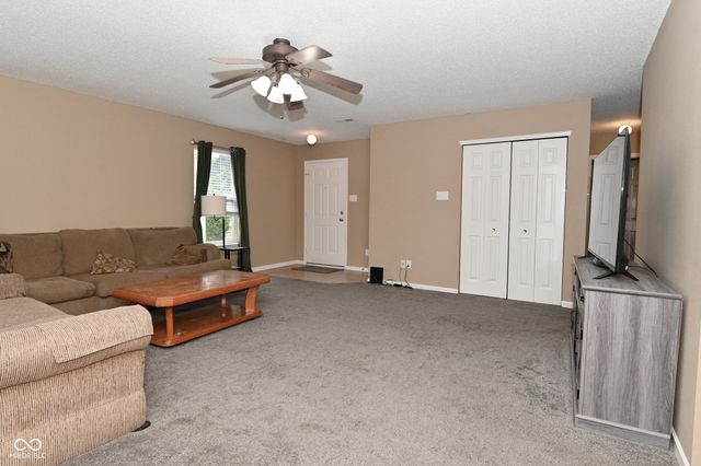 10429 Kensington Way, Indianapolis, IN 46234