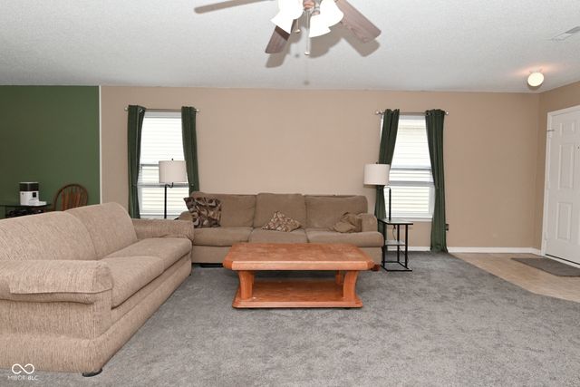 10429 Kensington Way, Indianapolis, IN 46234