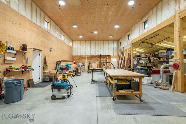 6866 and 6868 Sherman Drive, Belgrade, MT 59714