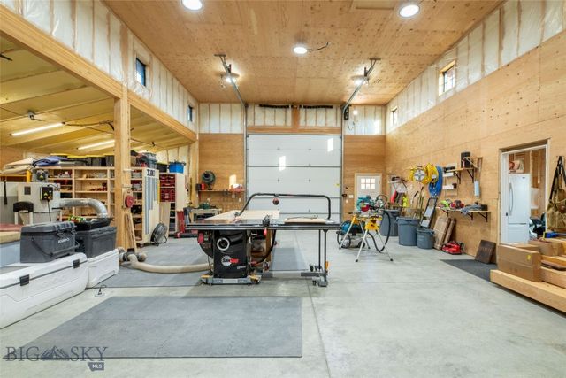 6866 and 6868 Sherman Drive, Belgrade, MT 59714