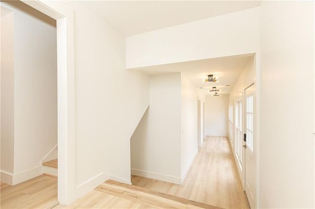 433 Trabert NW Avenue, Atlanta, GA 30309