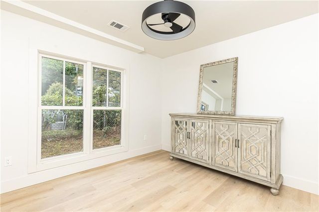 433 Trabert NW Avenue, Atlanta, GA 30309