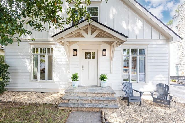 433 Trabert NW Avenue, Atlanta, GA 30309