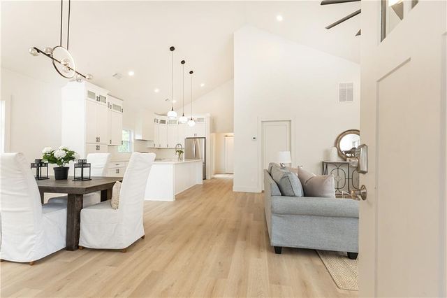 433 Trabert NW Avenue, Atlanta, GA 30309