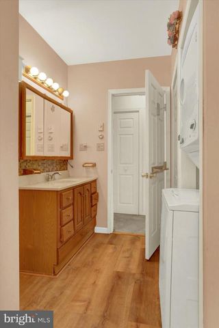 4 SUSSEX RD, Camp Hill, PA 17011