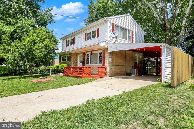 4 SUSSEX RD, Camp Hill, PA 17011
