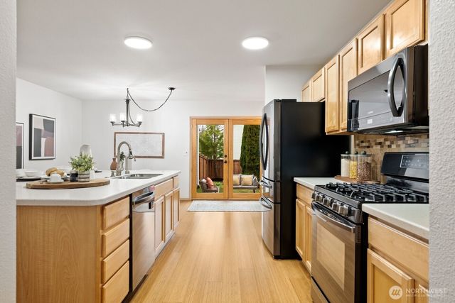 34306 SE Carmichael Street, Snoqualmie, WA 98065