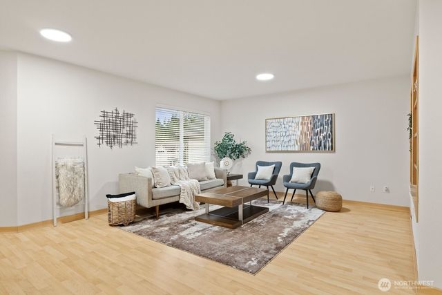 34306 SE Carmichael Street, Snoqualmie, WA 98065