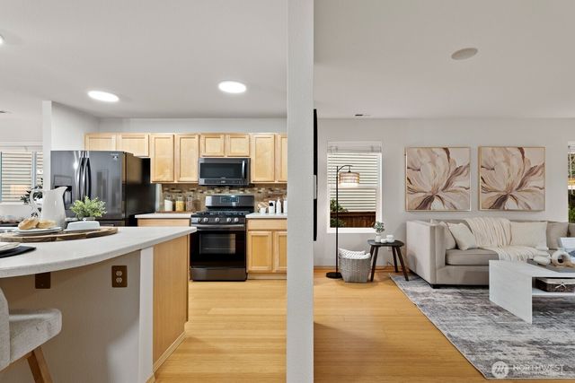 34306 SE Carmichael Street, Snoqualmie, WA 98065