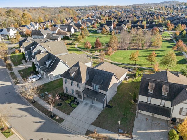 2049 Beamon Dr, Franklin, TN 37064