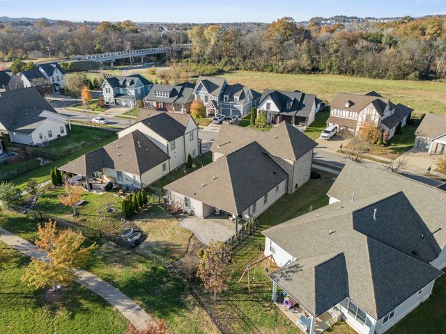 2049 Beamon Dr, Franklin, TN 37064