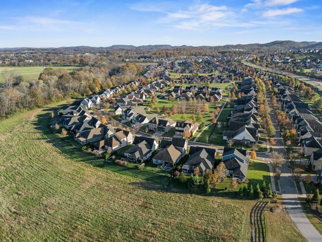 2049 Beamon Dr, Franklin, TN 37064