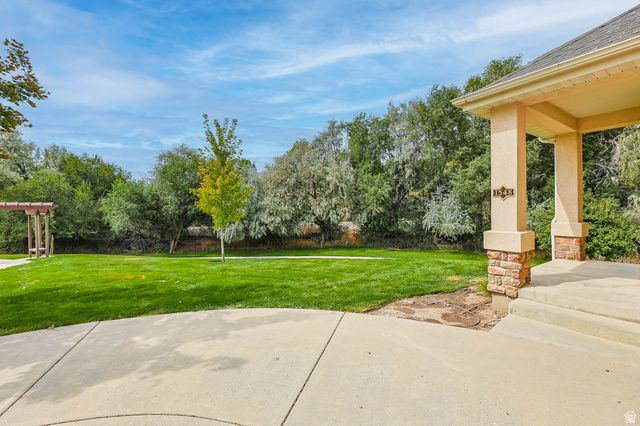 1548 W CABERNET DR, Bluffdale, UT 84065