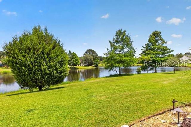 15 Baldwin Ln, Bluffton, SC 29909
