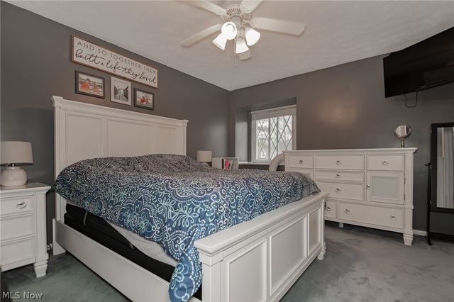 8210 Deepwood Boulevard 11-5, Mentor, OH 44060