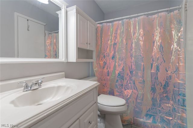 8210 Deepwood Boulevard 11-5, Mentor, OH 44060