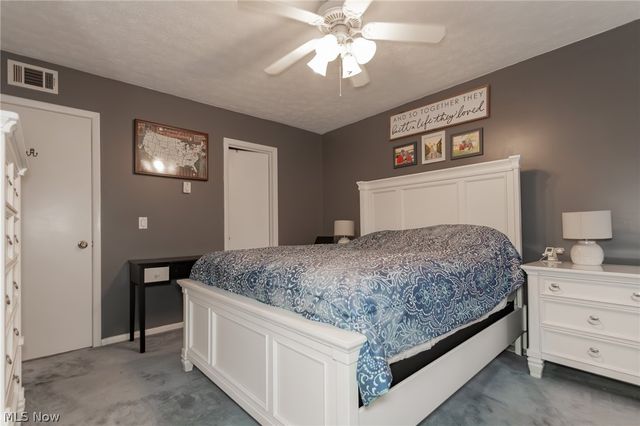 8210 Deepwood Boulevard 11-5, Mentor, OH 44060