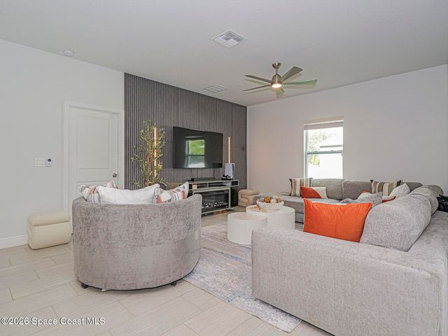 3010 Eldron Boulevard SE, Palm Bay, FL 32909