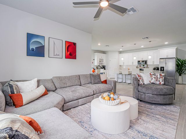 3010 Eldron Boulevard SE, Palm Bay, FL 32909