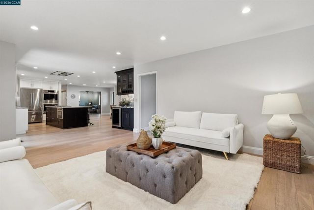 2030 Smith Lane, Concord, CA 94518