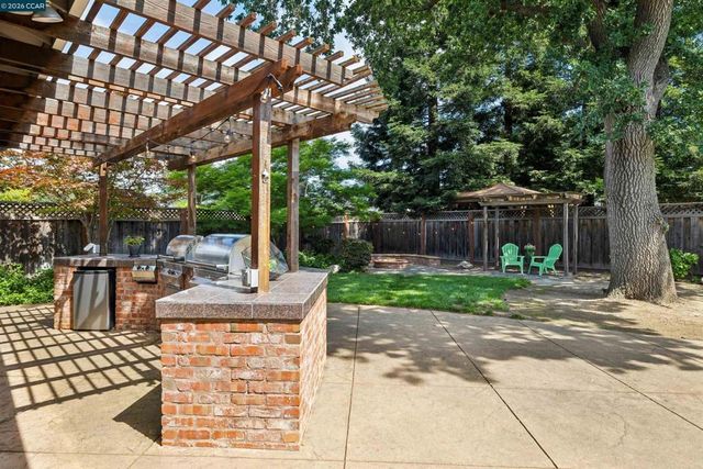 2030 Smith Lane, Concord, CA 94518