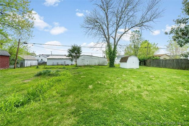 2548 Broadway Street, New Albany, IN 47150