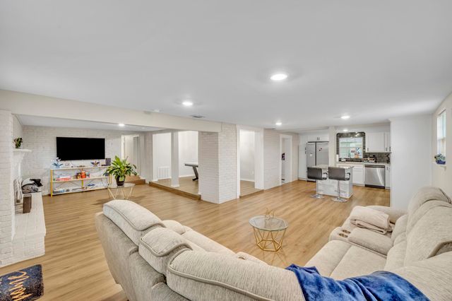 310 W Grand, Longview, TX 75604