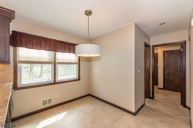 5 BROOK CT, Parsippany-troy Hills Twp., NJ 07054