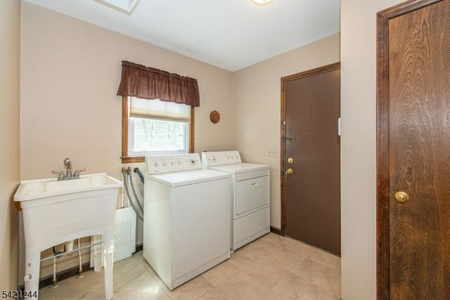 5 BROOK CT, Parsippany-troy Hills Twp., NJ 07054