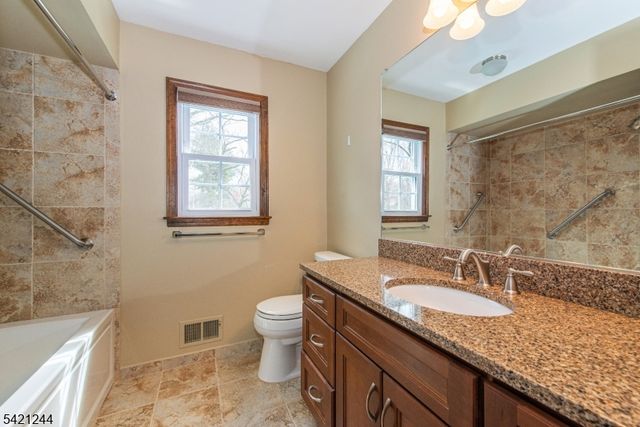 5 BROOK CT, Parsippany-troy Hills Twp., NJ 07054