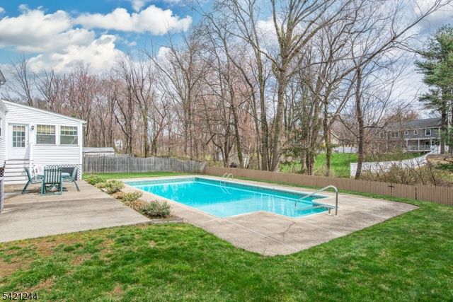 5 BROOK CT, Parsippany-troy Hills Twp., NJ 07054
