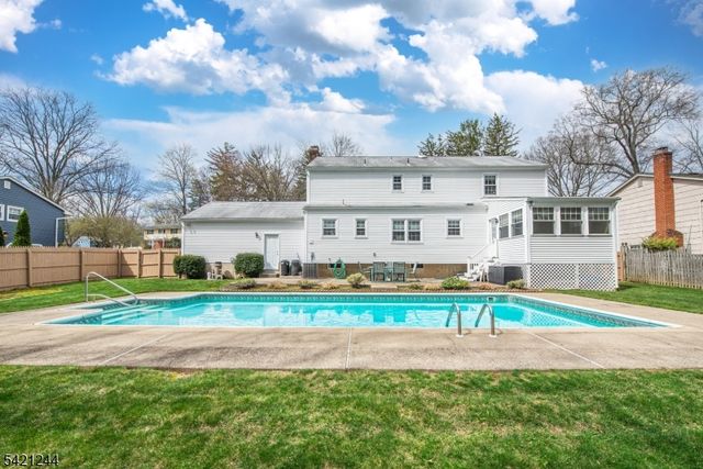 5 BROOK CT, Parsippany-troy Hills Twp., NJ 07054