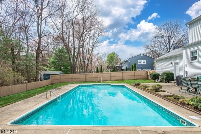 5 BROOK CT, Parsippany-troy Hills Twp., NJ 07054