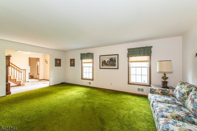 5 BROOK CT, Parsippany-troy Hills Twp., NJ 07054