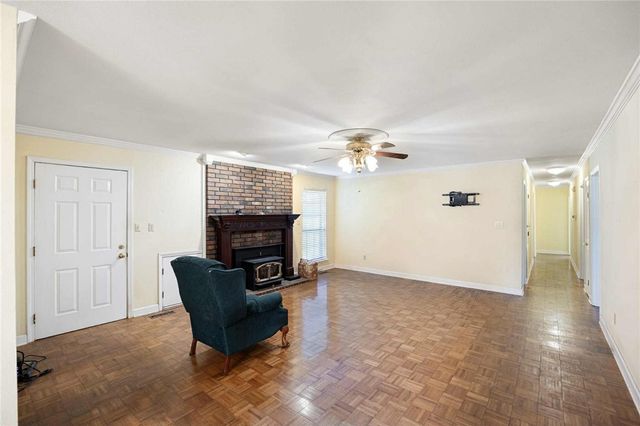 1564 Albert Drive, Russellville, AR 72802