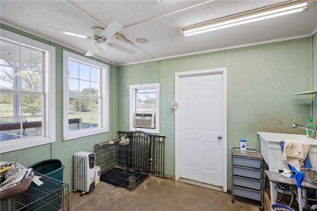 1564 Albert Drive, Russellville, AR 72802