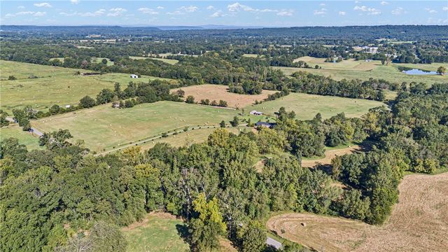 1564 Albert Drive, Russellville, AR 72802