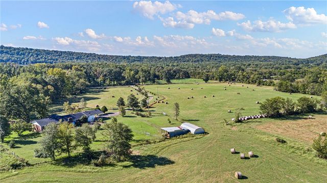 1564 Albert Drive, Russellville, AR 72802