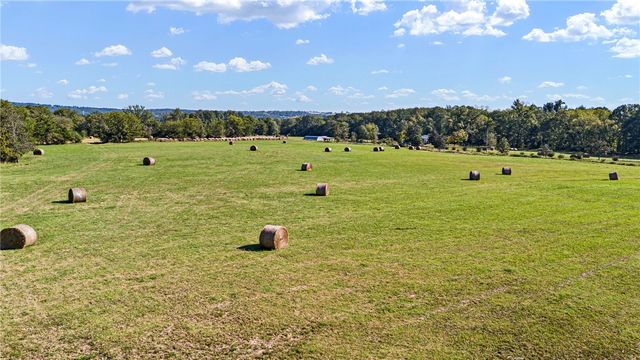 1564 Albert Drive, Russellville, AR 72802