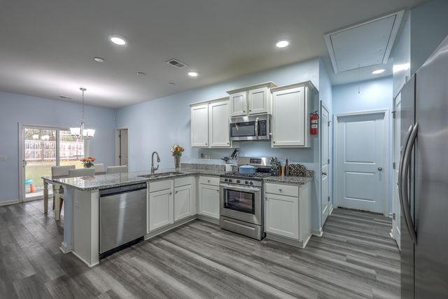 612 Wayton Circle, Moncks Corner, SC 29461