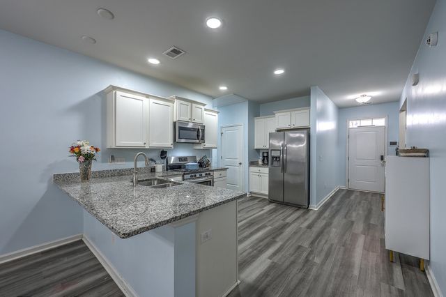 612 Wayton Circle, Moncks Corner, SC 29461