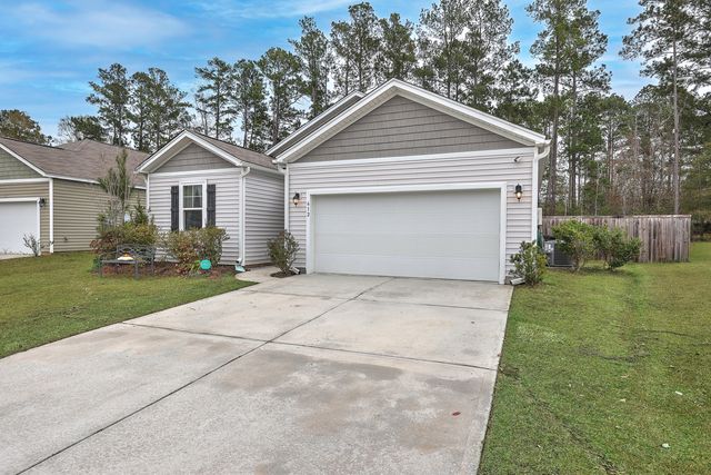 612 Wayton Circle, Moncks Corner, SC 29461