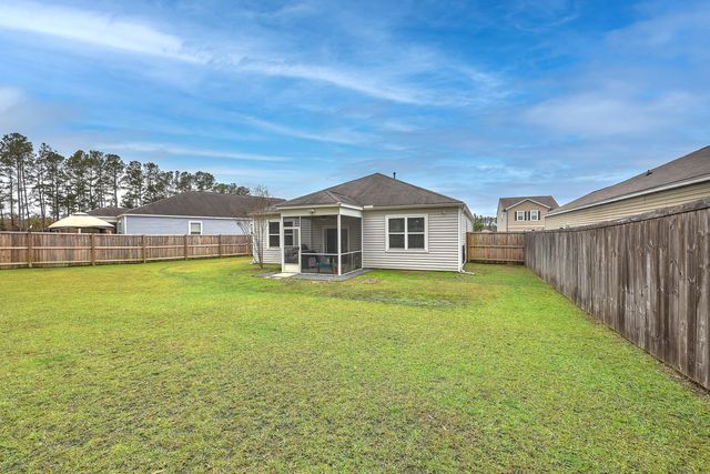 612 Wayton Circle, Moncks Corner, SC 29461