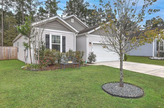 612 Wayton Circle, Moncks Corner, SC 29461